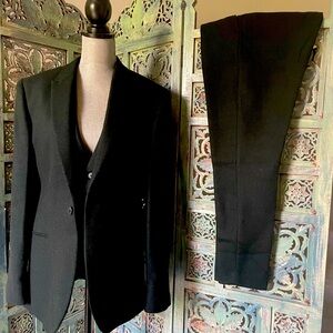 ASOS Men’s 40R Dark Forest Green 3-Piece Suit